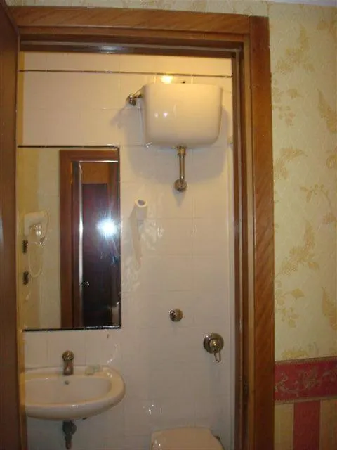 Hotel Demetra Capitolina Roma 2*,