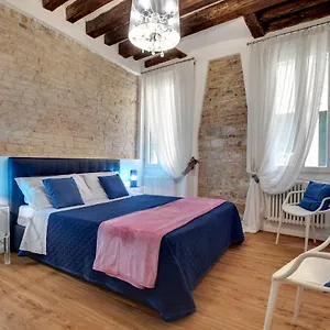 Charming Castello By Wonderful Italy Appartement Venetië